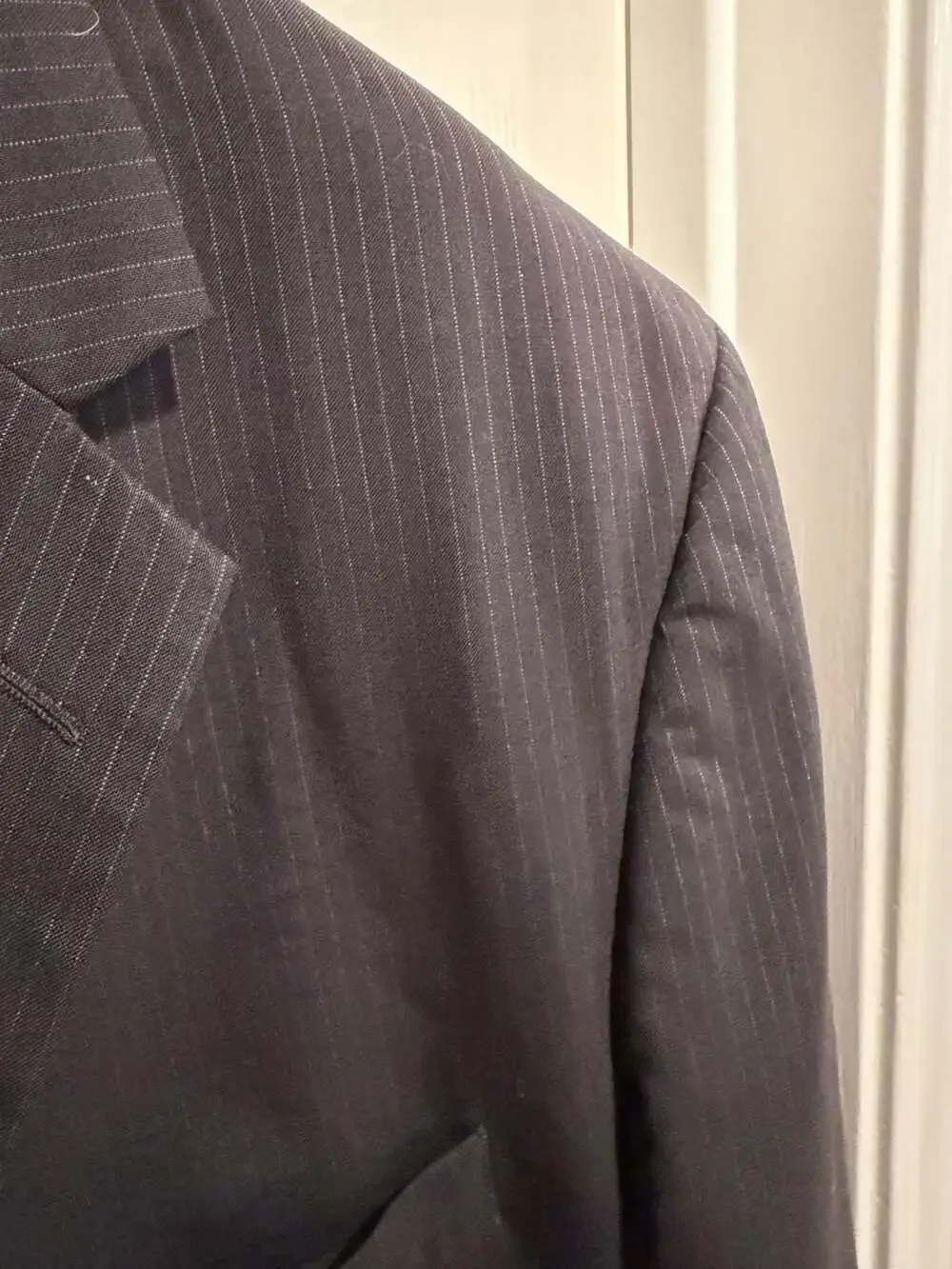 Men’s 46R Black Pinstripe 100% Wool 2 Piece Suit Jacket Pants 41R